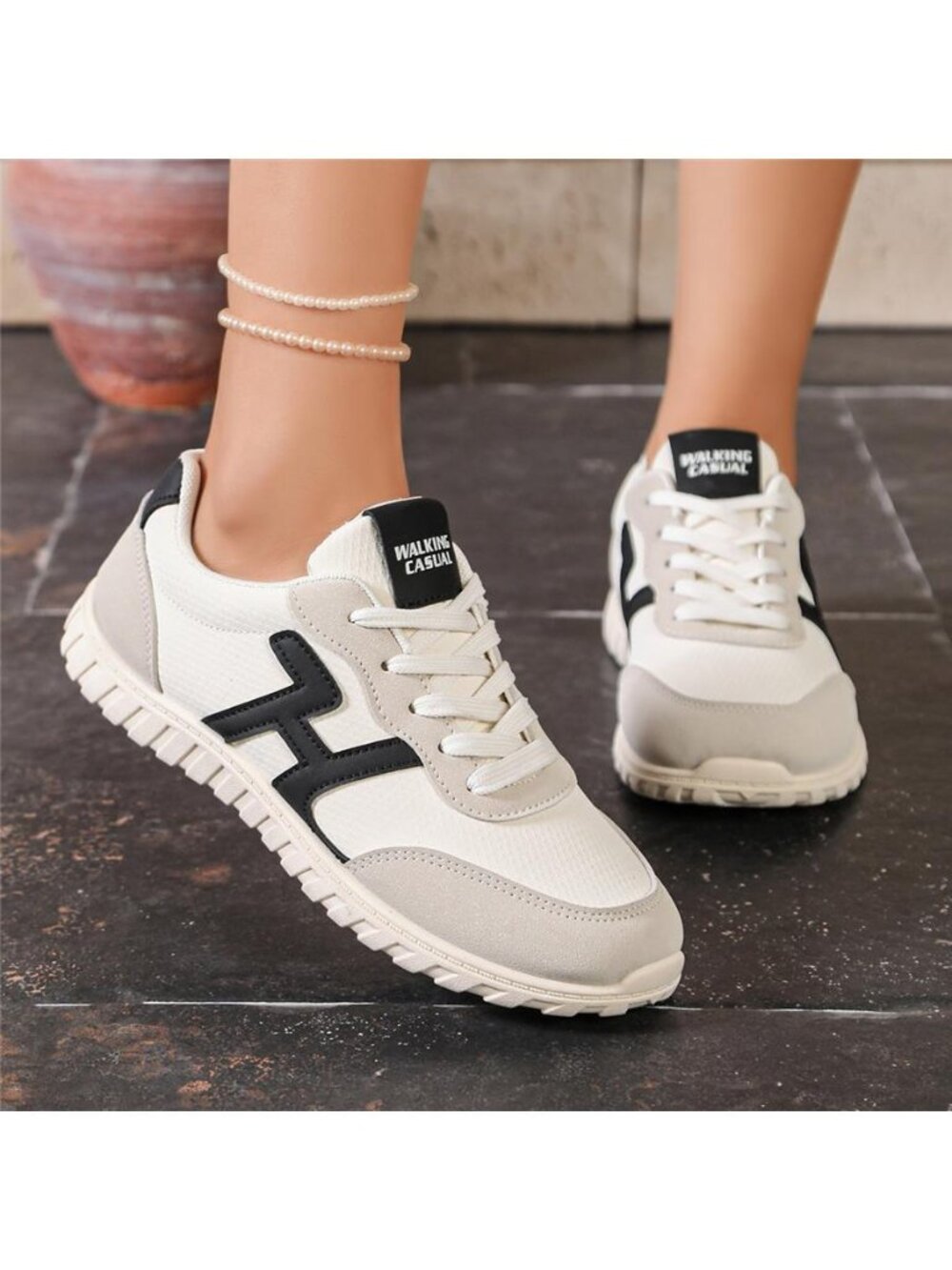 Round Toe Lace Up Sneakers